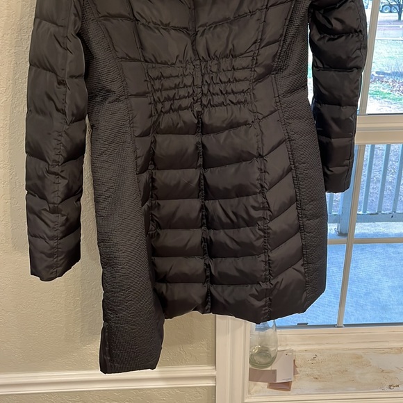 *BRAND NEW* Micheal Kors charcoal grey winter coat with fur hood. - Picture 9 of 11